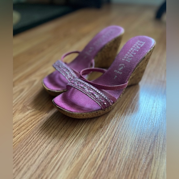 Italian Shoemakers Purple Wedge Sandals - Picture 4 of 6